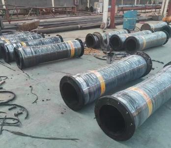 what-is-the-difference-between-armored-hoses-and-common-rubber-hoses-2.jpg what-is-the-difference-between-armored-hoses-and-common-rubber-hoses-2.jpg