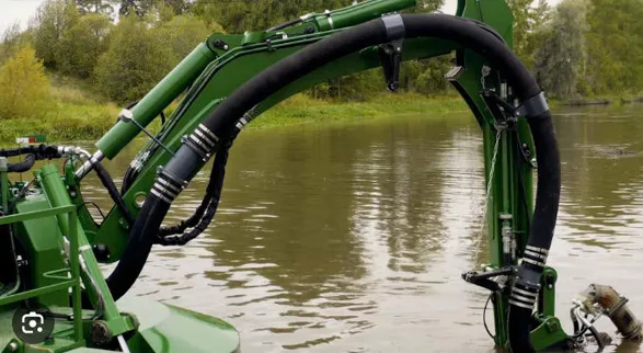 Dredging Pipe vs. Dredging Hose